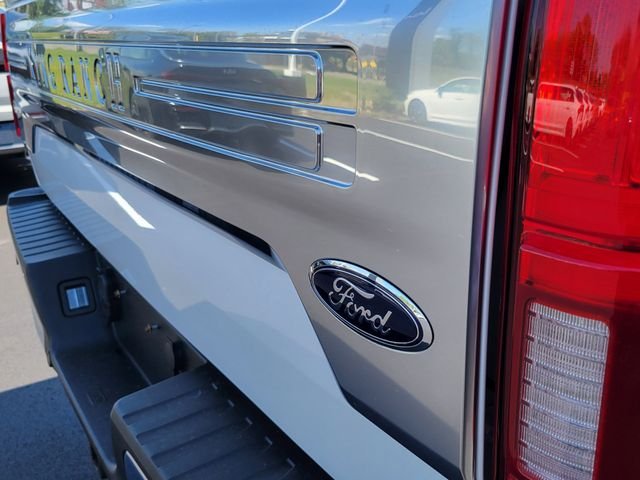 Used 2018 White Ford King Ranch image 30