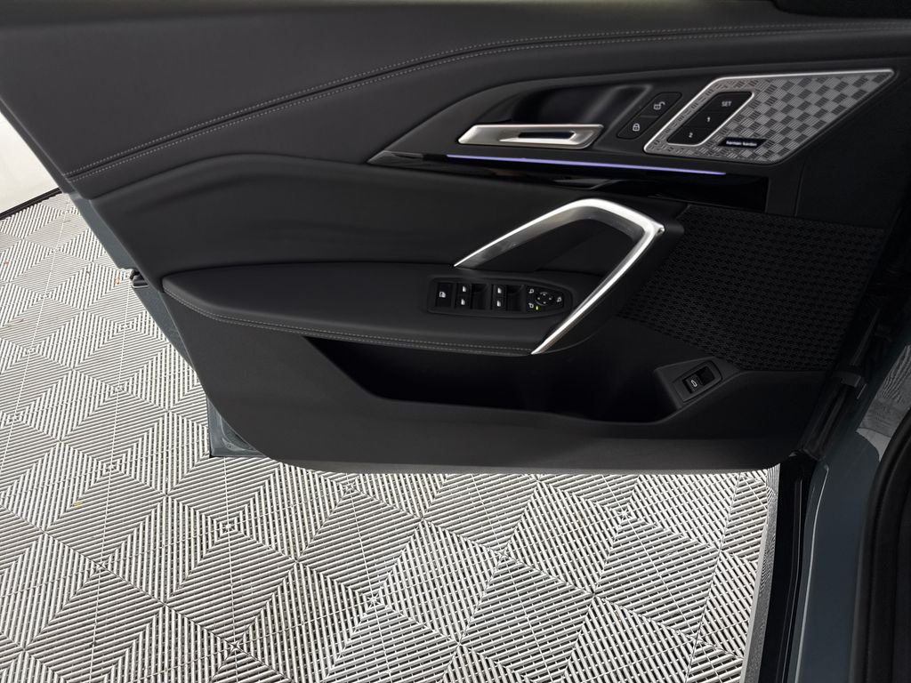 2025 BMW X1 28i - Photo 10