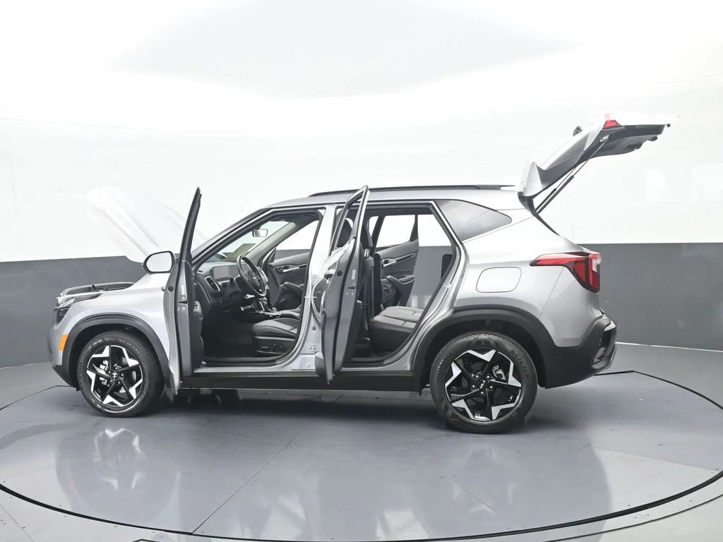 Used 2025 Steel Gray Kia EX image 70