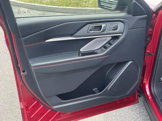 New 2026 Rapid Red Metallic Tinted Clearcoat Ford ST image 25
