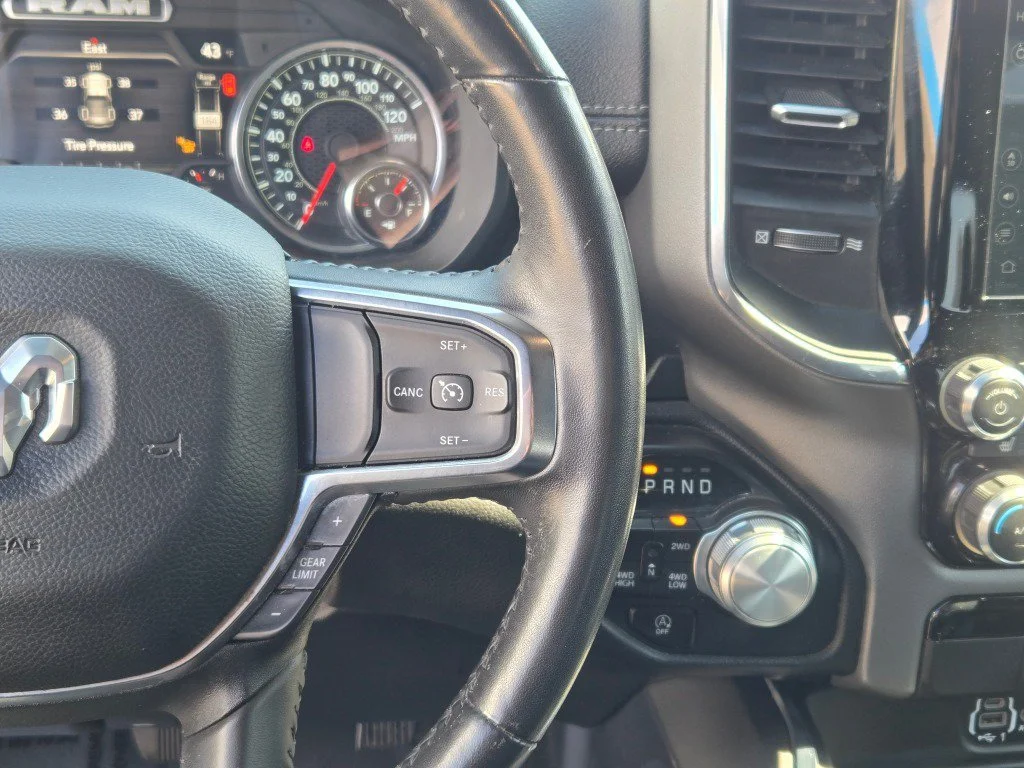 Used 2024 Silver Ram Laramie image 32