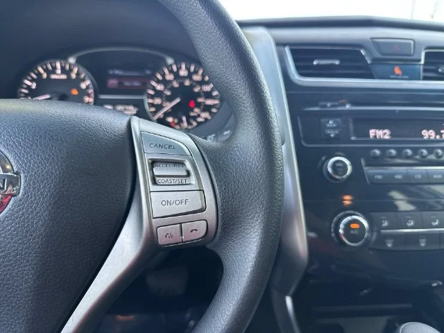 Used 2014 White Nissan 2.5 S image 17
