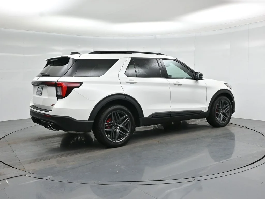 New 2026 Star White Metallic Tri-Coat Ford ST image 29