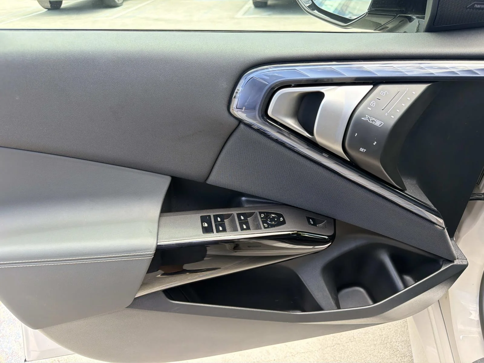 Used 2026 Dune Grey Metallic BMW M50 xDrive Sports Activity Vehicle image 12