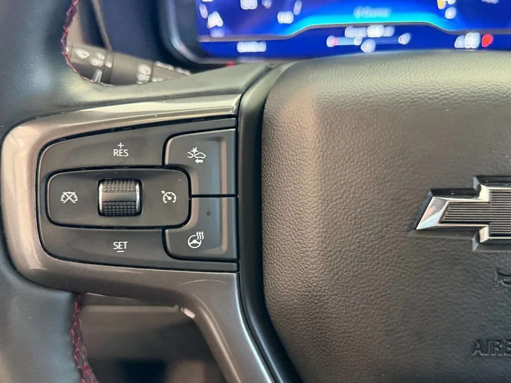 Used 2023 SUMMIT WHITE Chevrolet RST image 22