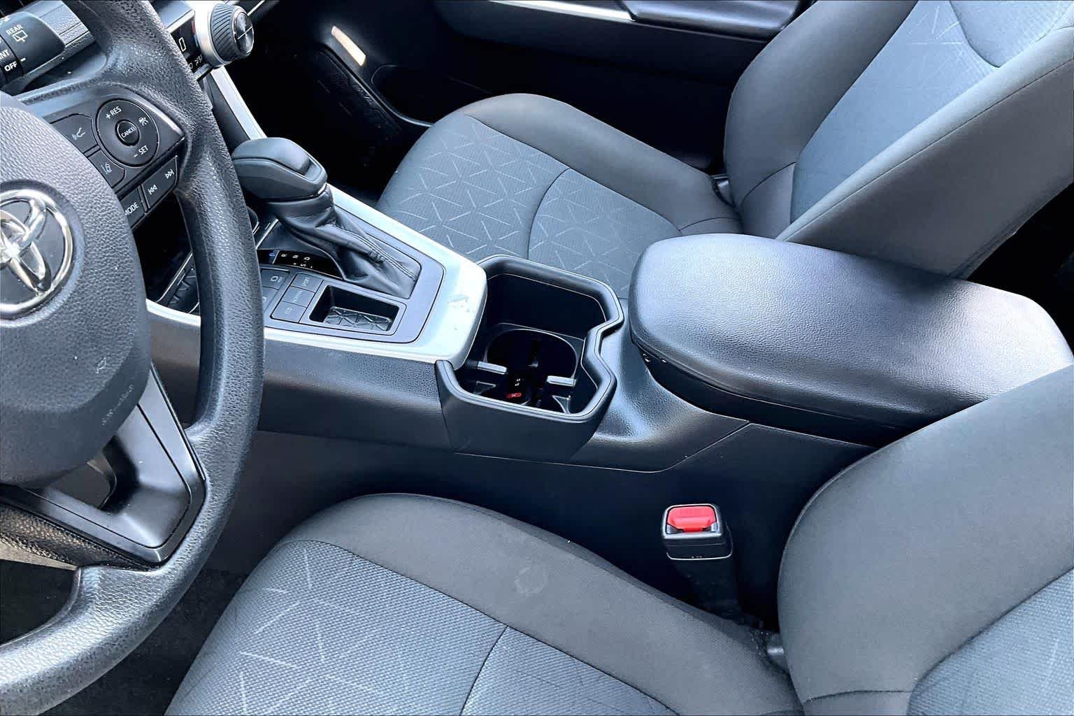 Used 2025 Ice Cap Toyota XLE image 14