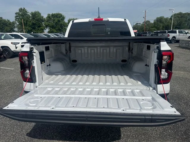Used 2025 Oxford White Ford Lariat image 7