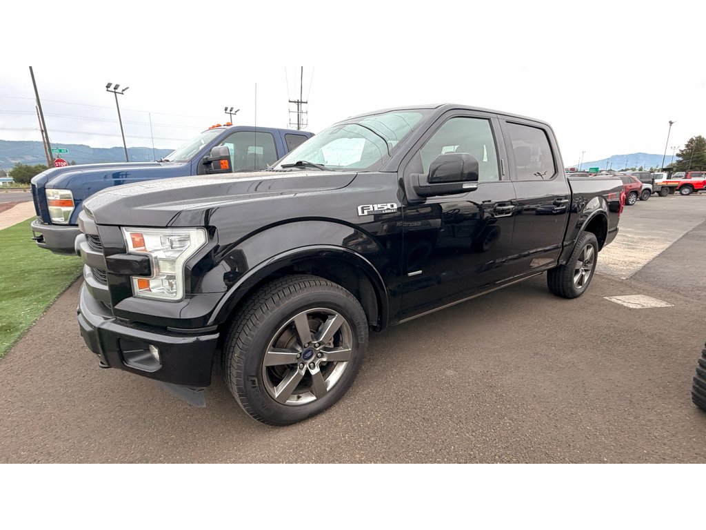2017 Ford F-150 Lariat 4x4 SuperCrew 145 in's photo