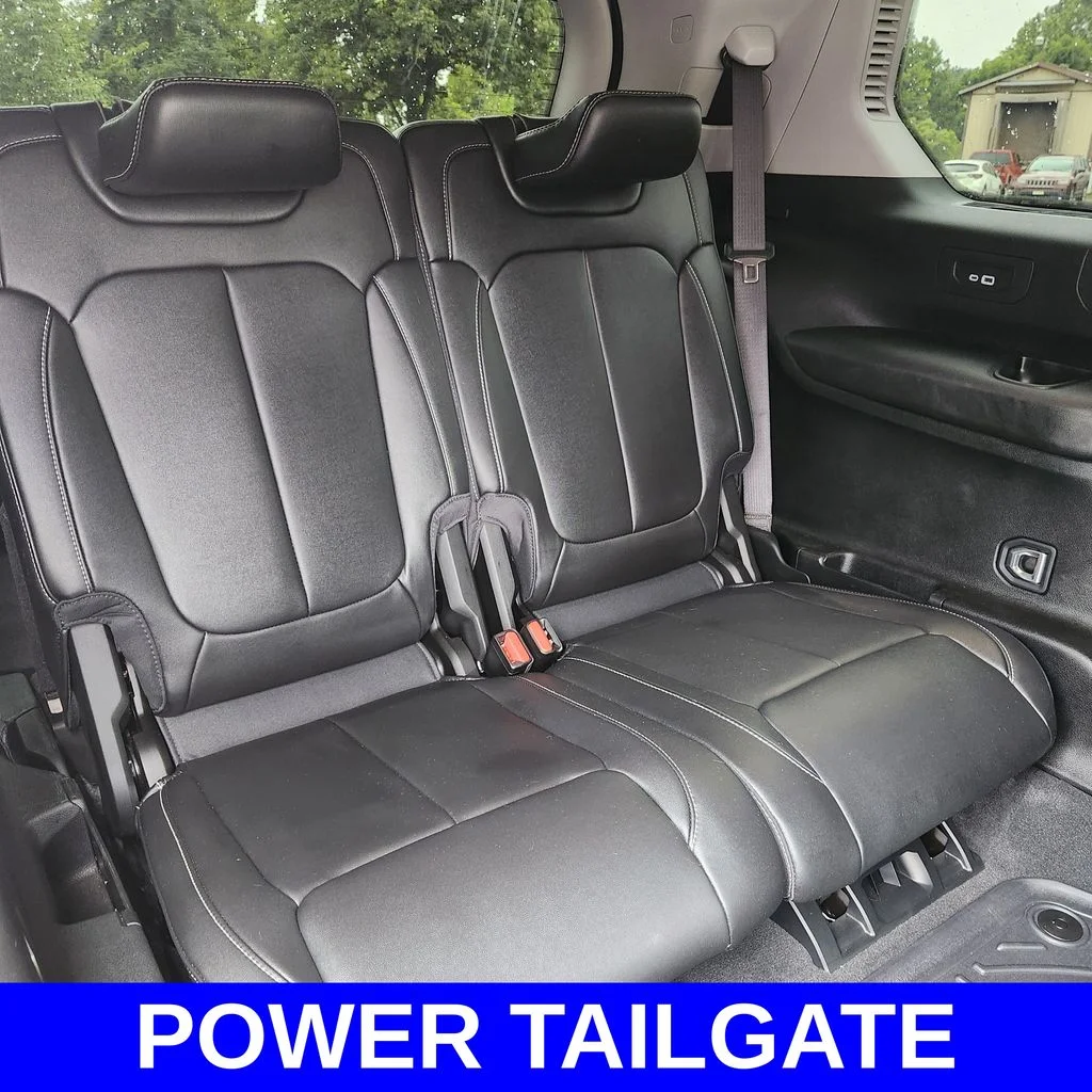 Used 2023 Black Jeep Limited image 15