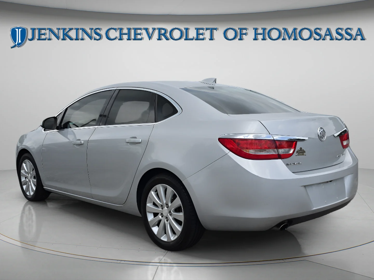 Used 2015 Quicksilver Metallic Buick Base image 7