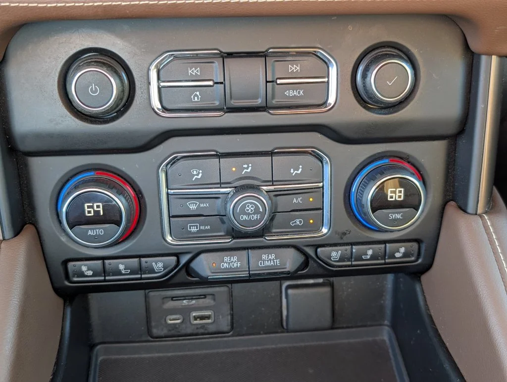 Used 2021 Beige Chevrolet High Country image 26