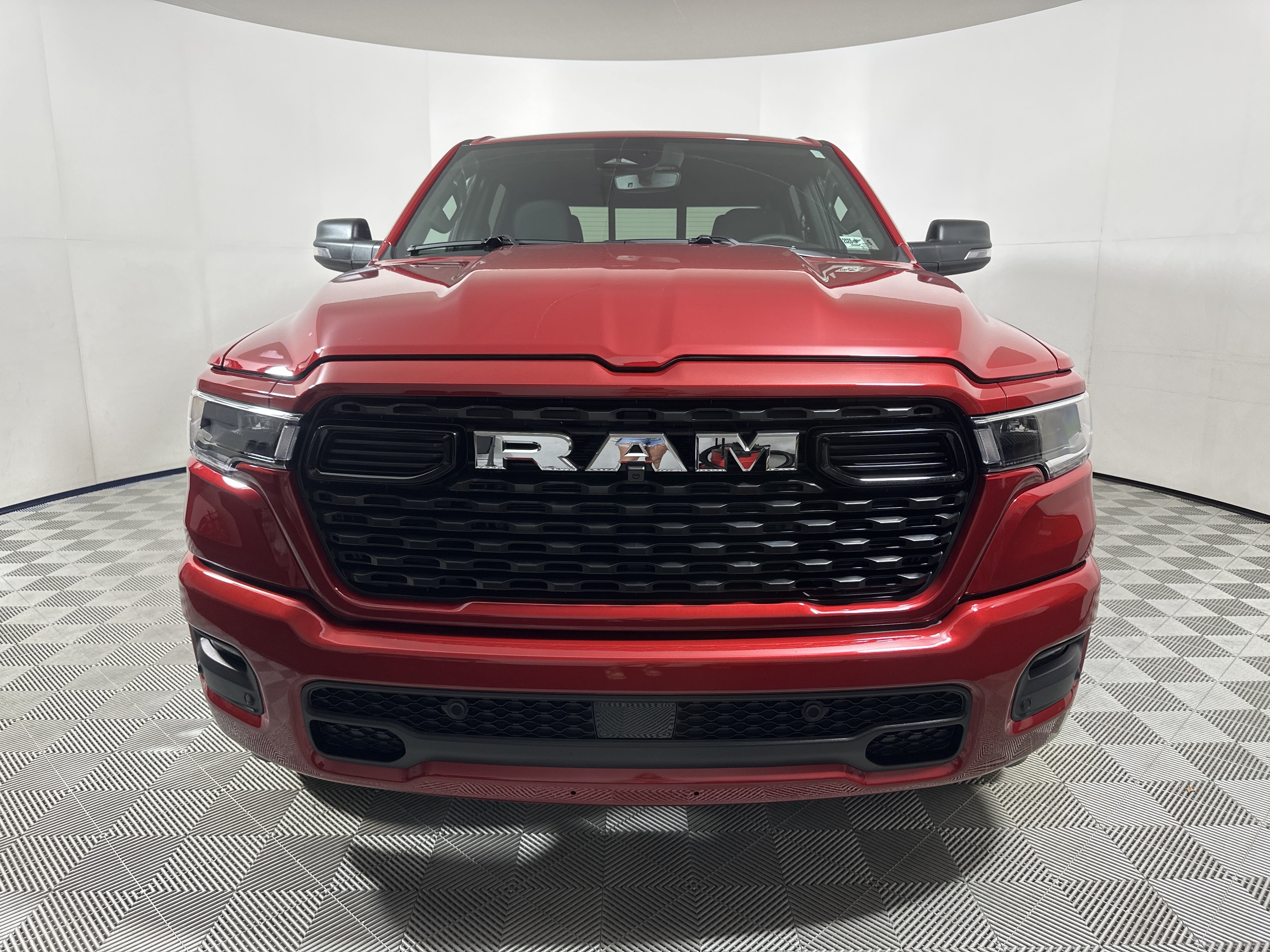 New 2026 Molten Red Pearl-Coat Exterior Paint RAM Big Horn image 2