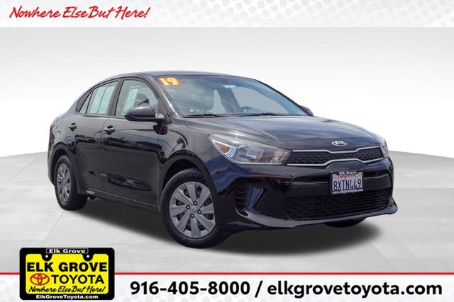 2019 Kia Rio S AT's photo