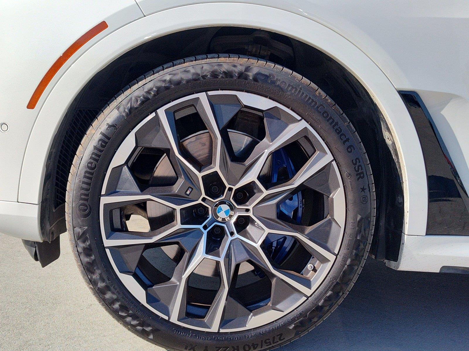 Certified Used 2024 Mineral White Metallic BMW xDrive40i image 15