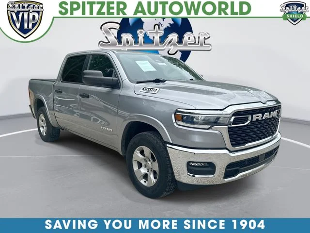 2025 RAM 1500 Big Horn/Lone Star 4x4 Crew Cab 5'7's photo