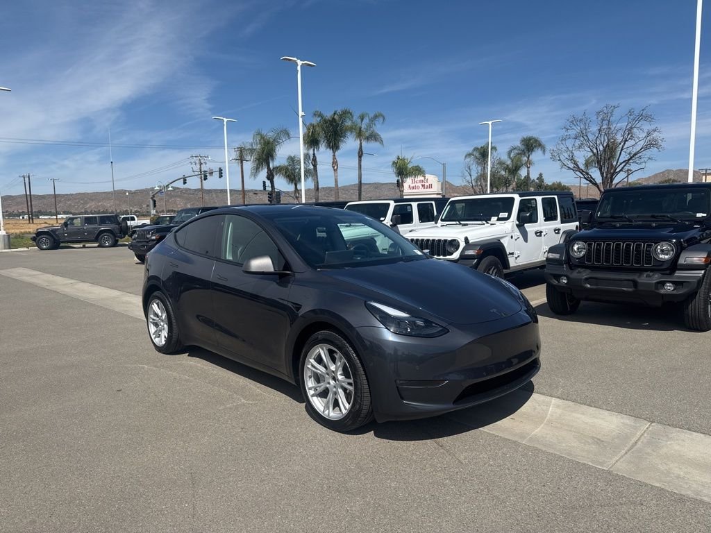 Used 2021 Tesla Model Y Long Range with VIN 5YJYGDEE3MF071310 for sale in Hemet, CA