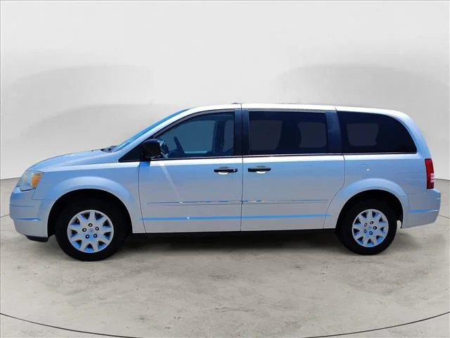 Used 2008 Chrysler Town & Country LX with VIN 2A8HR44H28R788578 for sale in Johnson City, TN