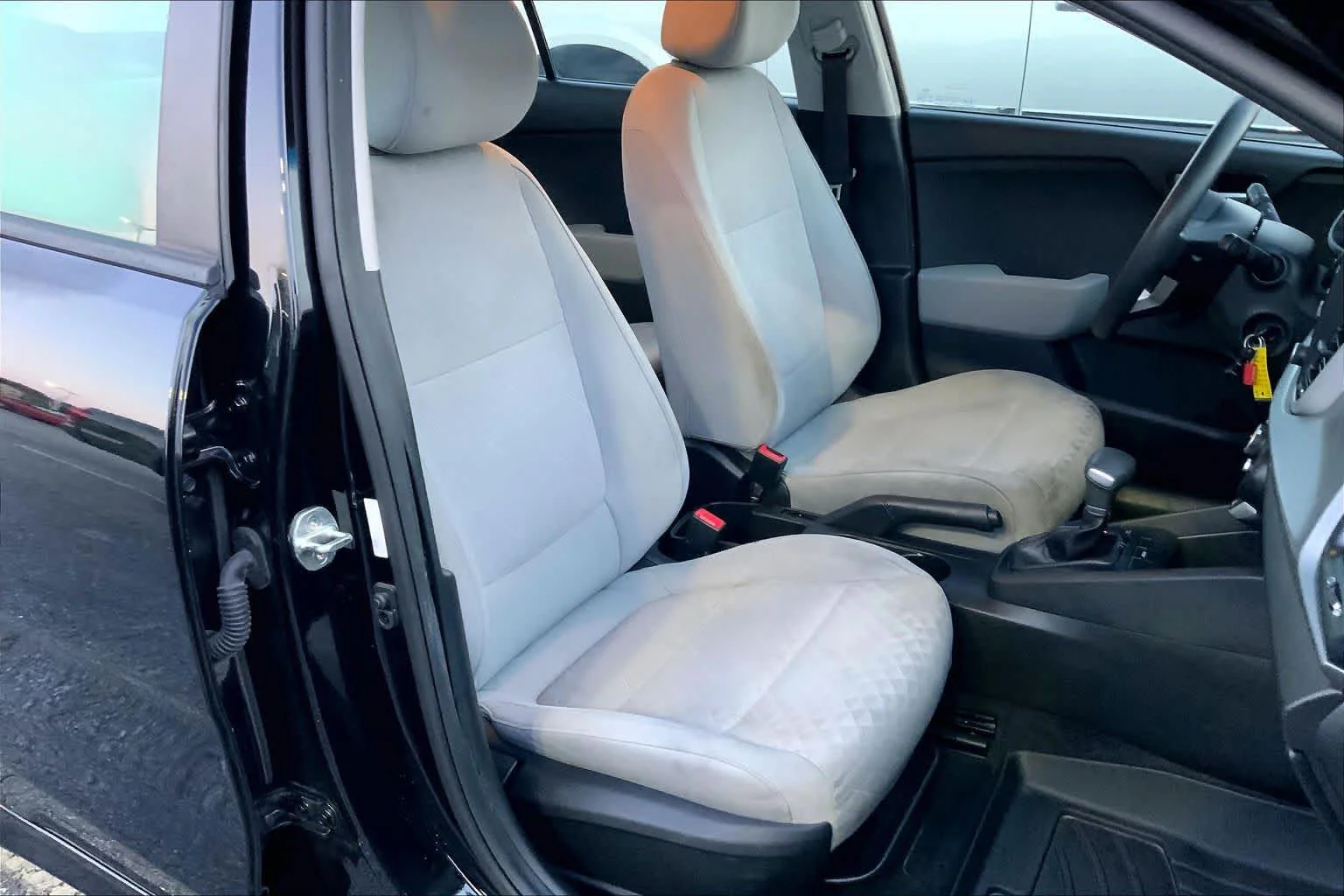 Used 2018 Aurora Black Kia LX image 9