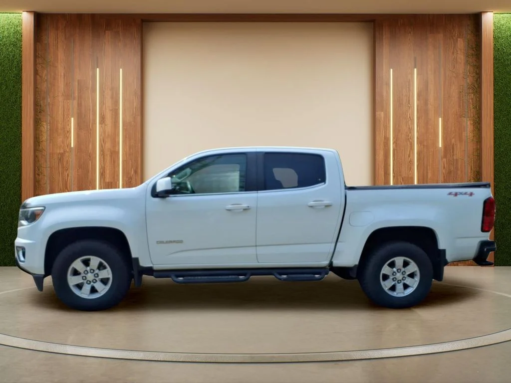 Used 2019 White Chevrolet Work Truck image 25
