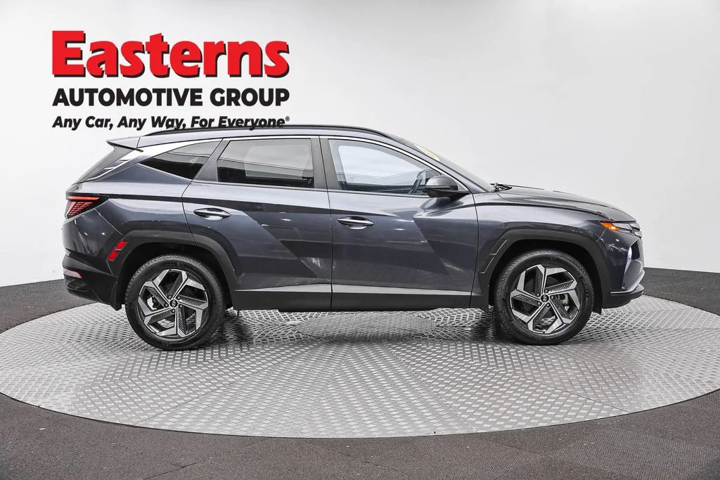 Used 2024 Gray Hyundai SEL image 4