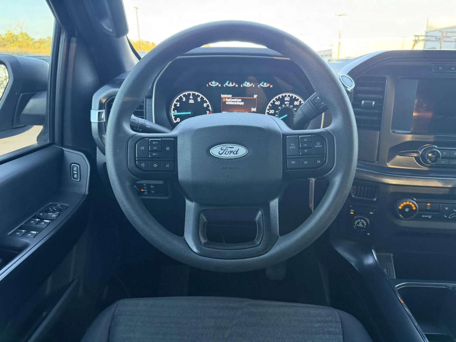 Used 2021 Oxford White Ford XL image 8