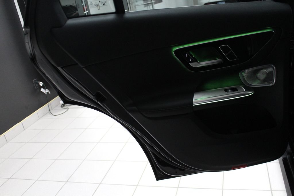 2026 Mercedes-Benz GLC Base - Photo 24