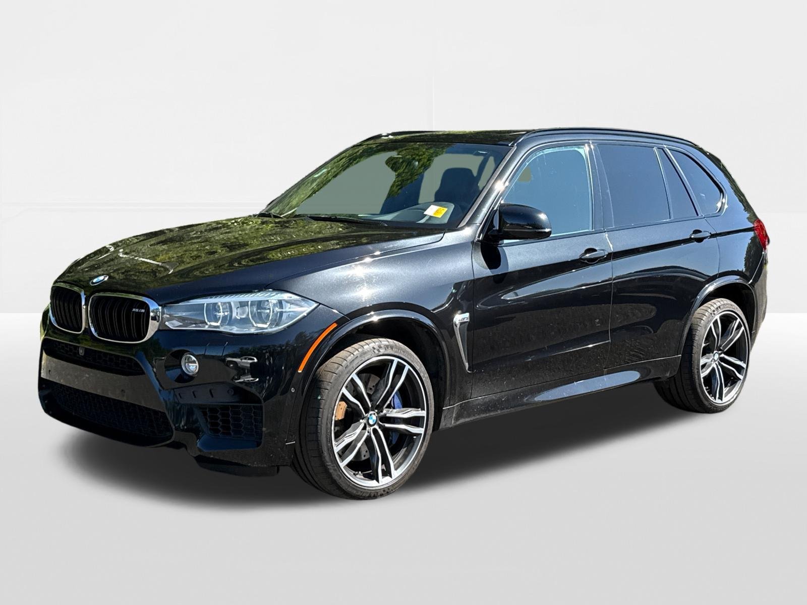 Used 2018 Black Sapphire Metallic BMW  image 4