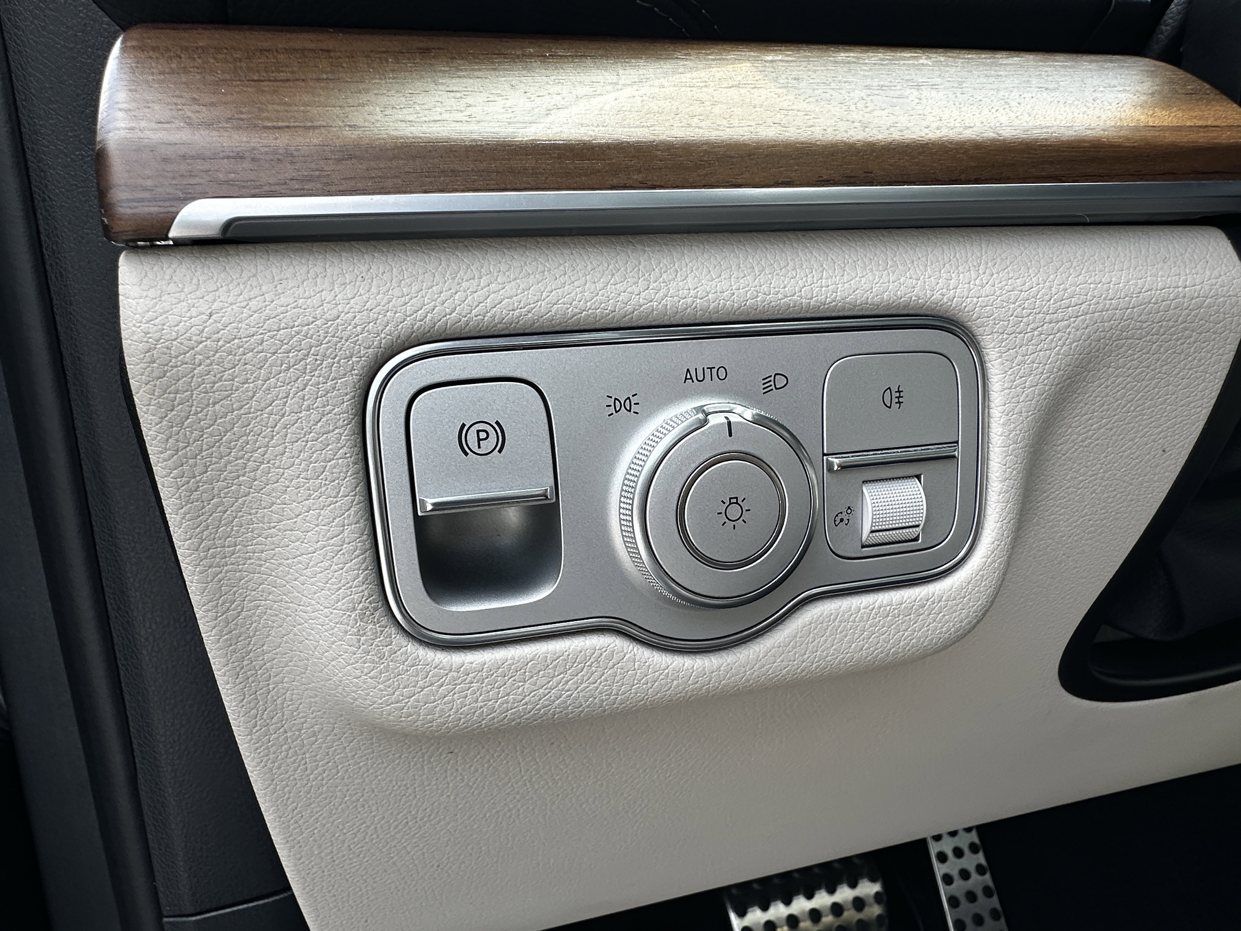 Certified Used 2024 Gray Mercedes-Benz GLS 450 image 35