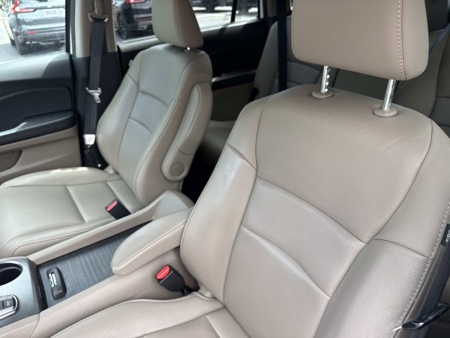 Used 2021  Honda EX-L image 21