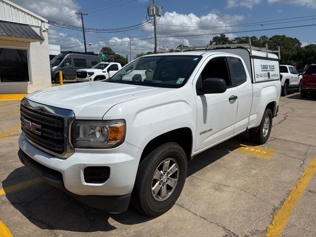 Used 2017 White GMC  image 2
