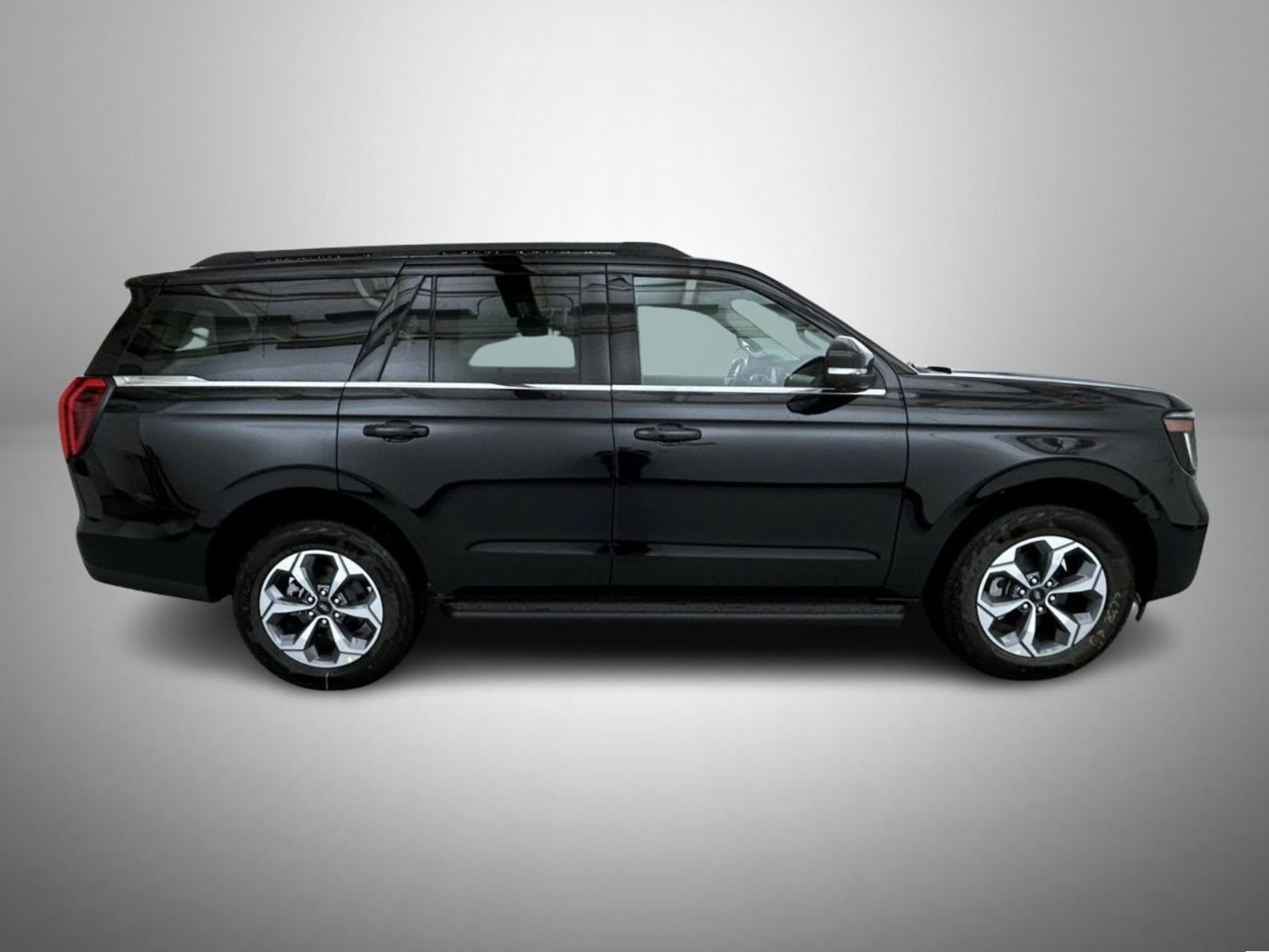 New 2027 Agate Black Metallic Ford Active image 4