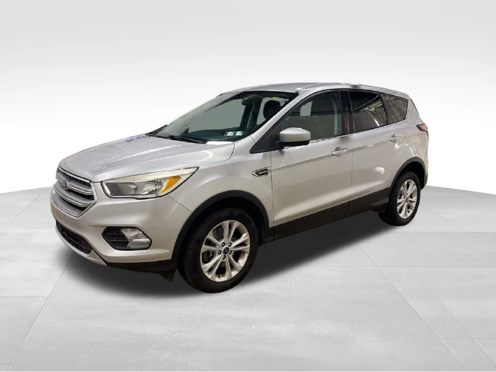 Used 2017 Silver Ford SE image 2
