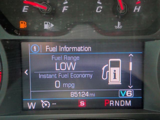 Used 2022 Black Chevrolet 1LT image 19