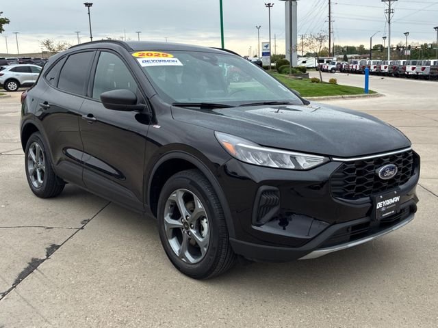 Used 2025 Black Ford ST-Line image 1