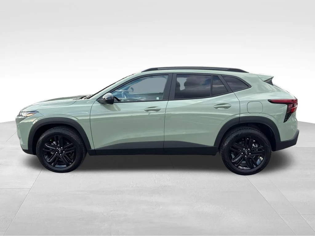 Used 2026 Cacti Green Chevrolet ACTIV image 2