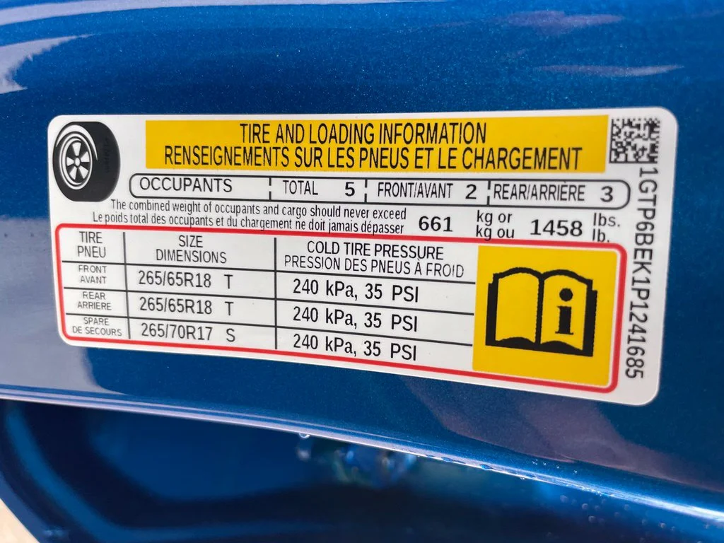 Used 2023 Blue Metallic GMC Elevation image 34