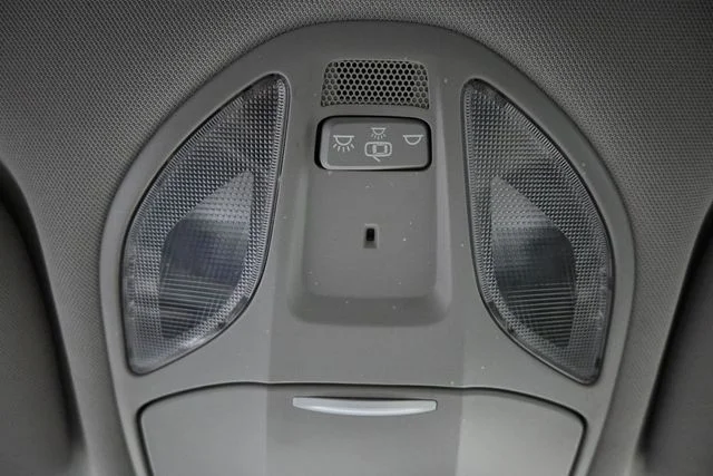 Used 2018 Black Hyundai 2.4 Base image 27