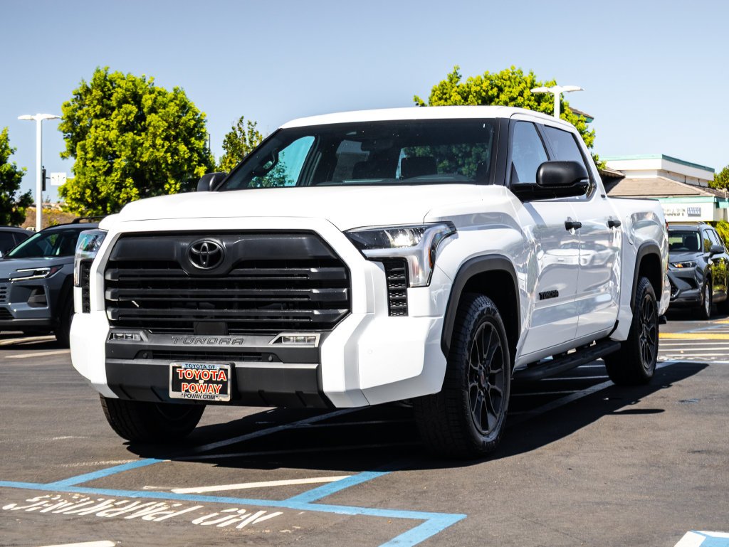 2026 Toyota Tundra SR5 - Photo 4
