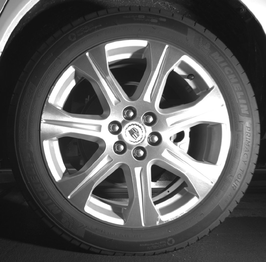 Used 2016 White Cadillac Premium image 13