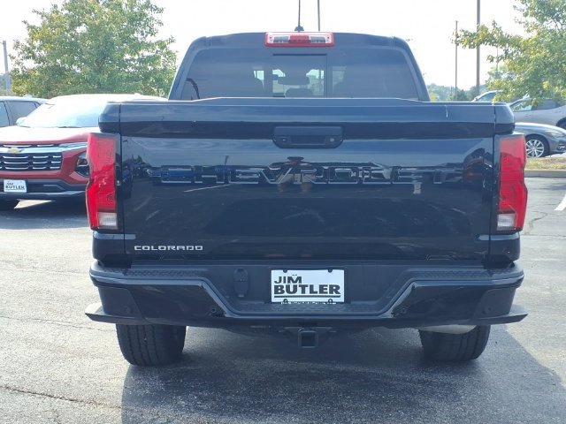 Used 2024 Black Chevrolet Z71 image 21