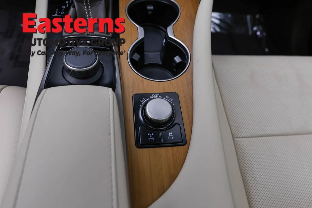 Used 2018 Silver Lexus 350 image 22
