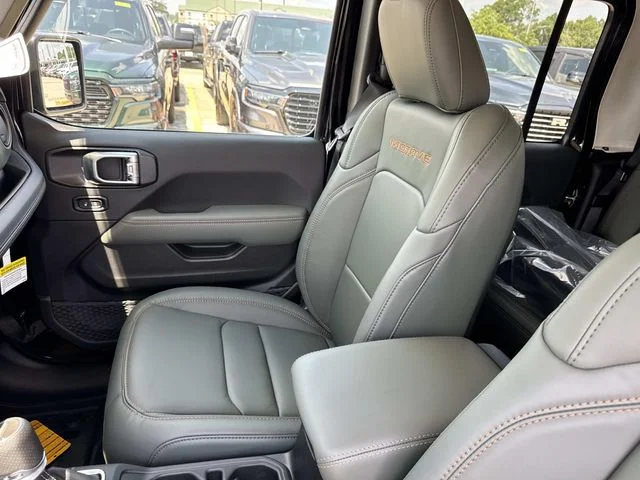 New 2026 Black Jeep Mojave image 17
