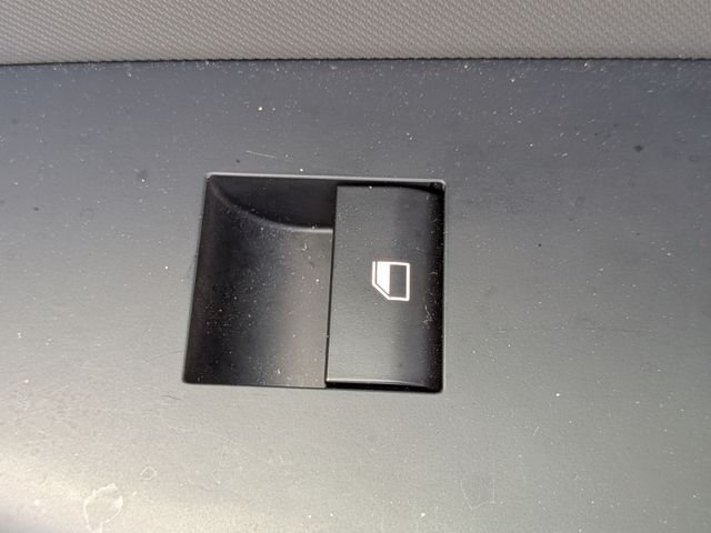 Certified Used 2025 White Kia LXS image 34