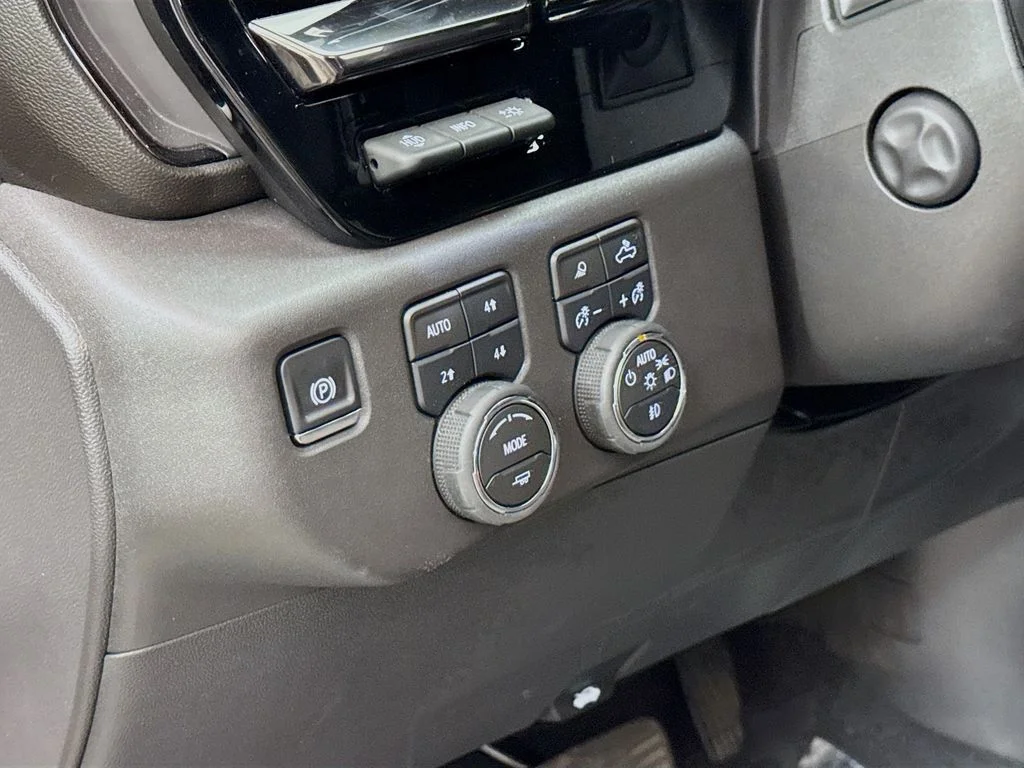 Used 2026 White Chevrolet ZR2 image 11