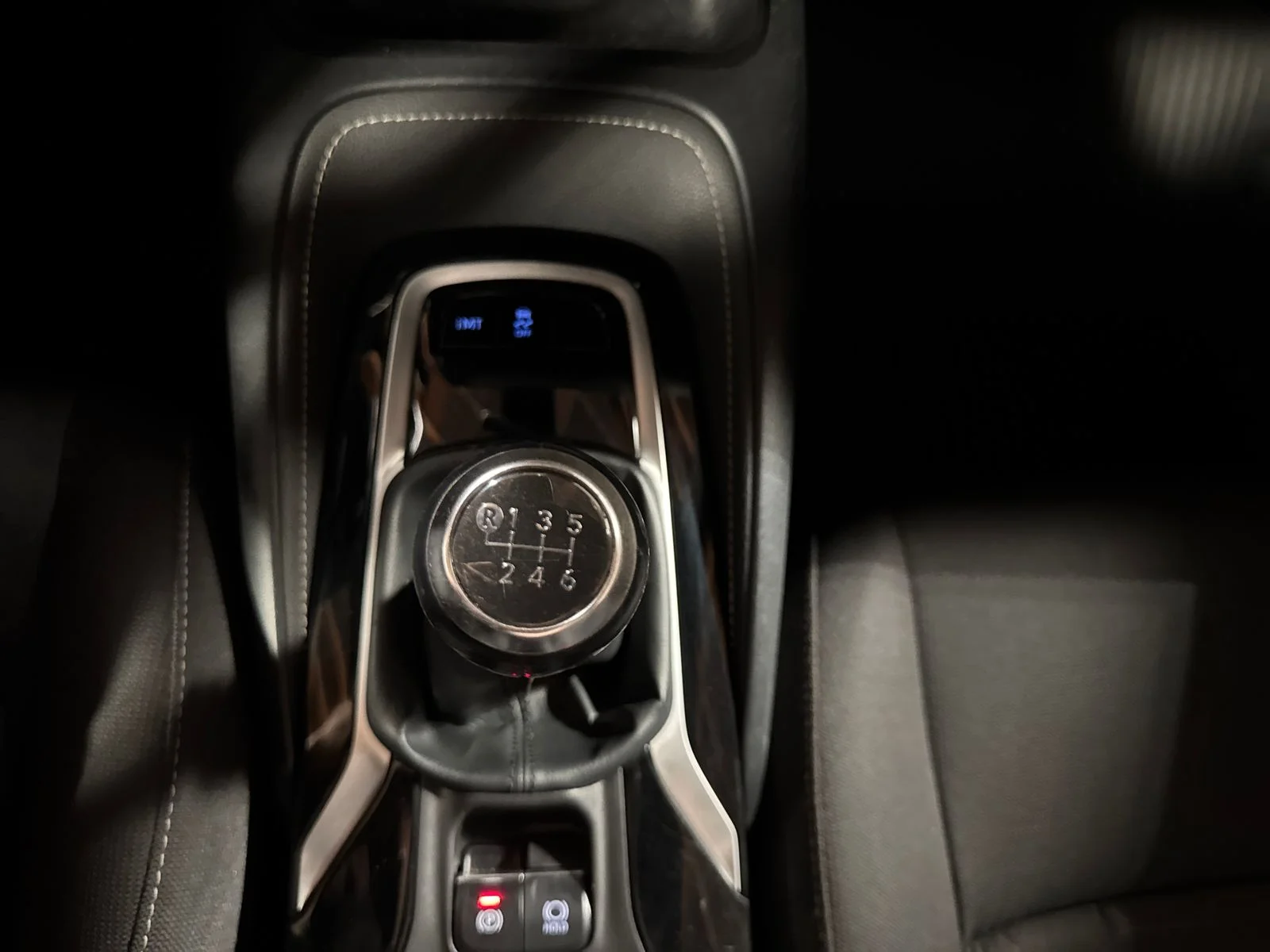 Used 2020 Paprika Metallic Toyota SE image 24