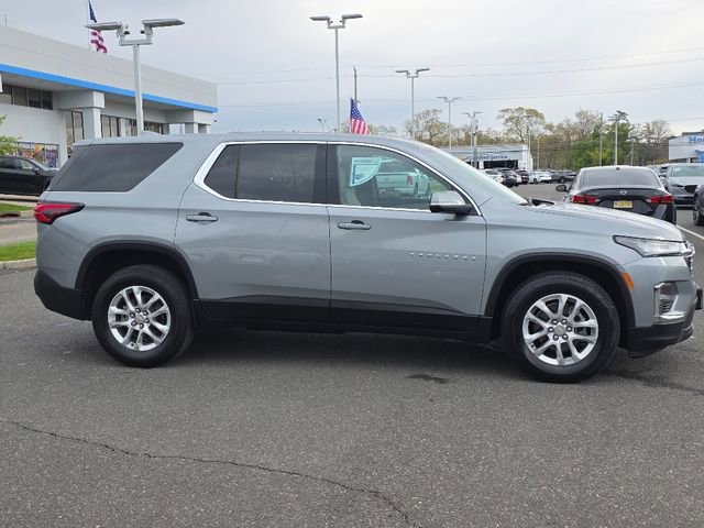 2023 Chevrolet Traverse LS - Photo 18