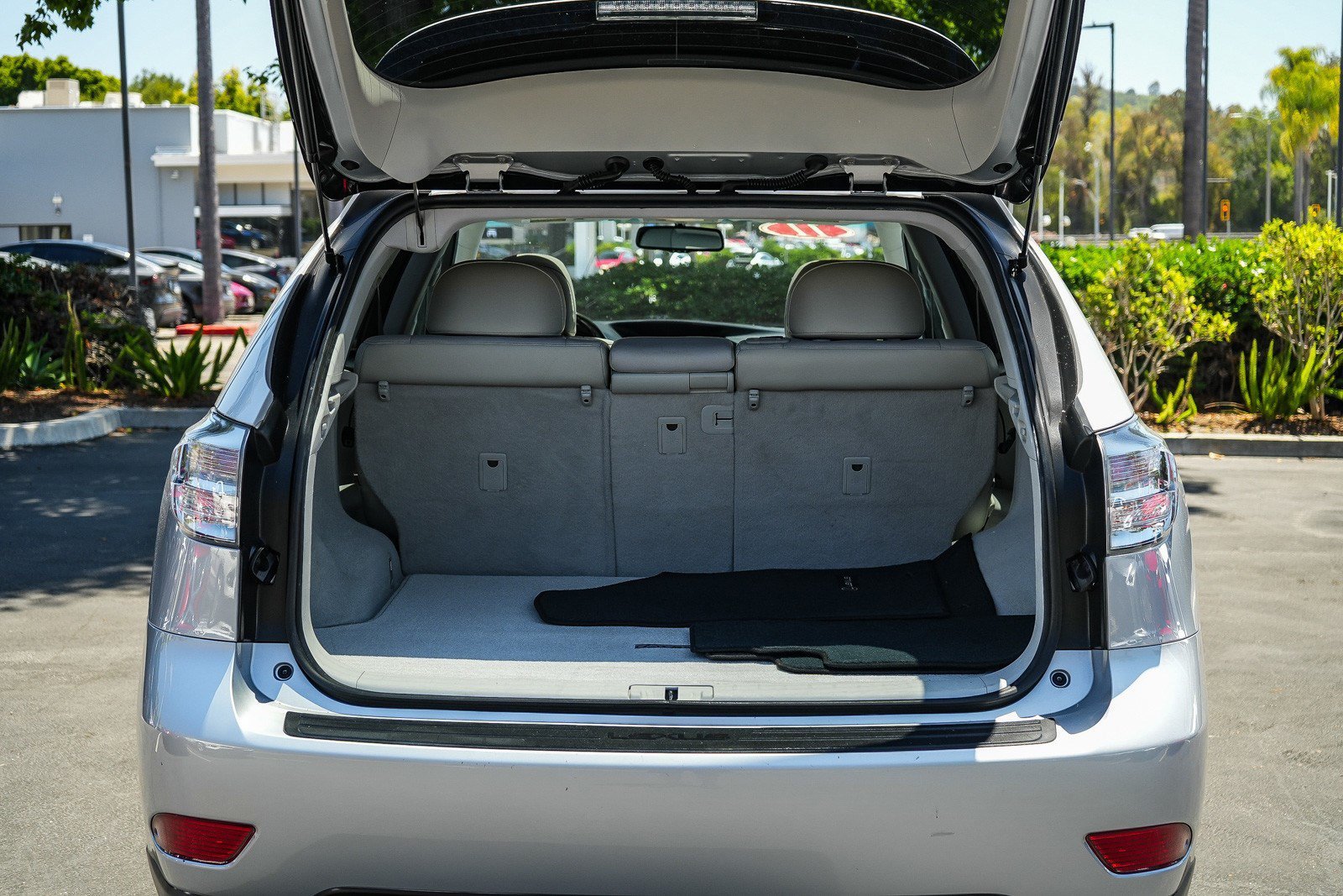 Used 2011 Tungsten Pearl Lexus 350 image 25