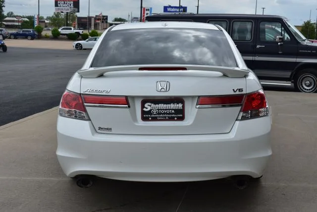 Used 2012 White Honda EX-L image 6