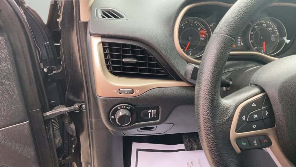 Used 2016 None Jeep Sport image 18