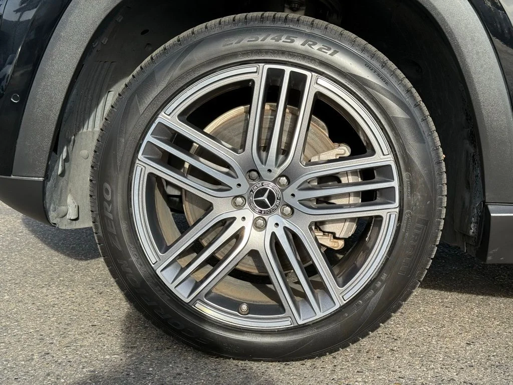 Used 2022 Black Mercedes-Benz GLS 450 image 17
